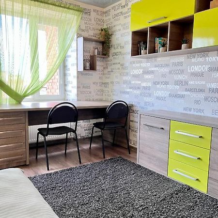 Relax. Просторі Та Затишні Апартаменти Ternopil Eksteriør bilde